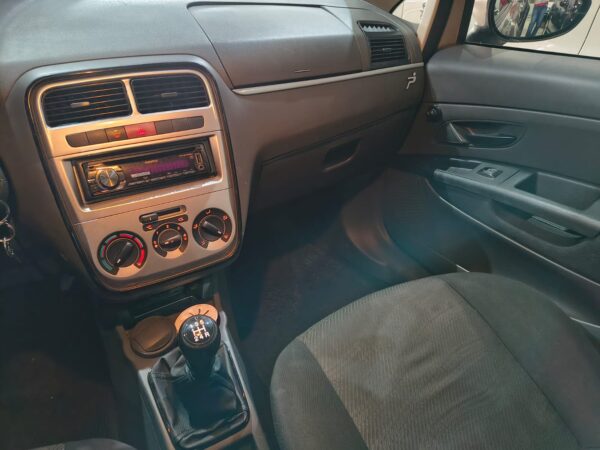Punto (6)