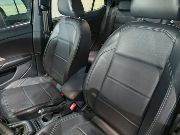 T Cross (5)